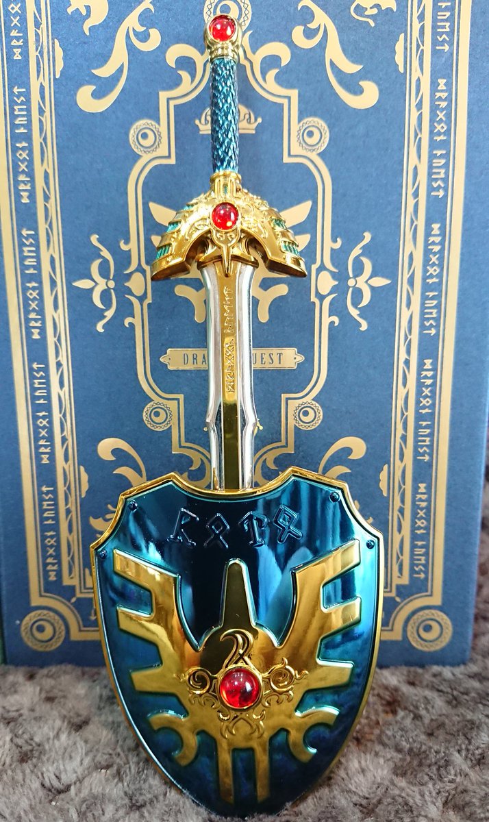 ドラゴンクエスト ミュージアム ロトの剣&ロトの盾 メタリックアイテム