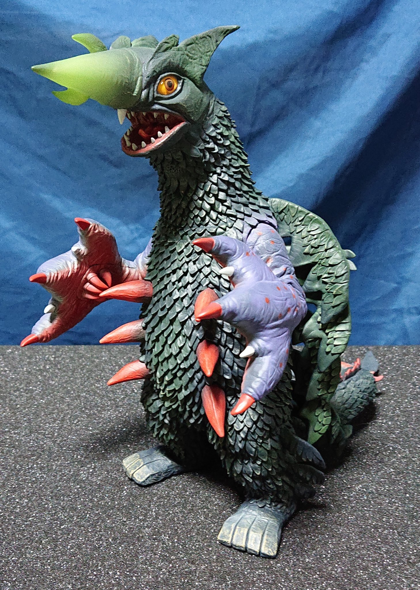 ブルマァク 復刻版怪獣シリーズ キングトータス！ラスト