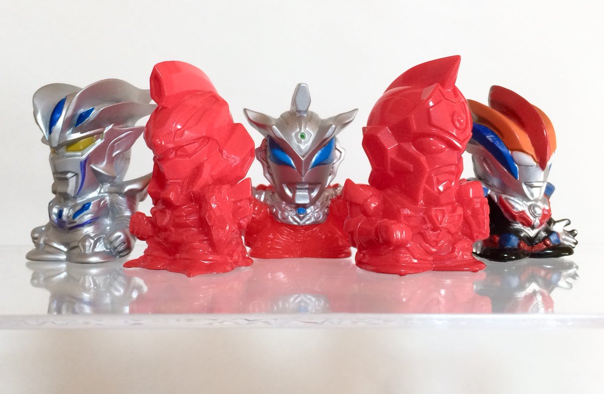 グリッドマン指人形のソフビ成型サンプルが届きました。ようやくここ