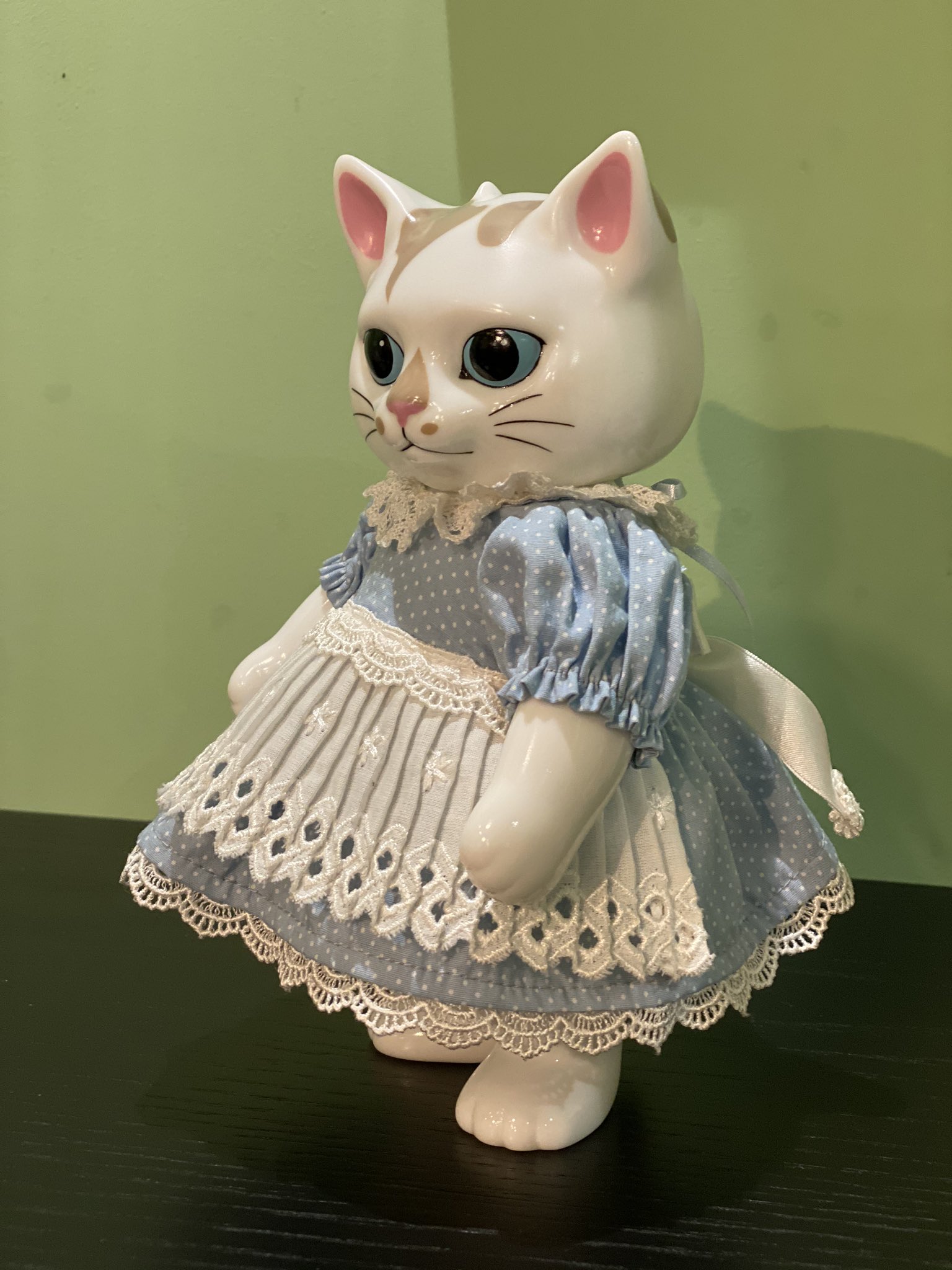 ヒグチユウコ こはるのお人形 洋服付き