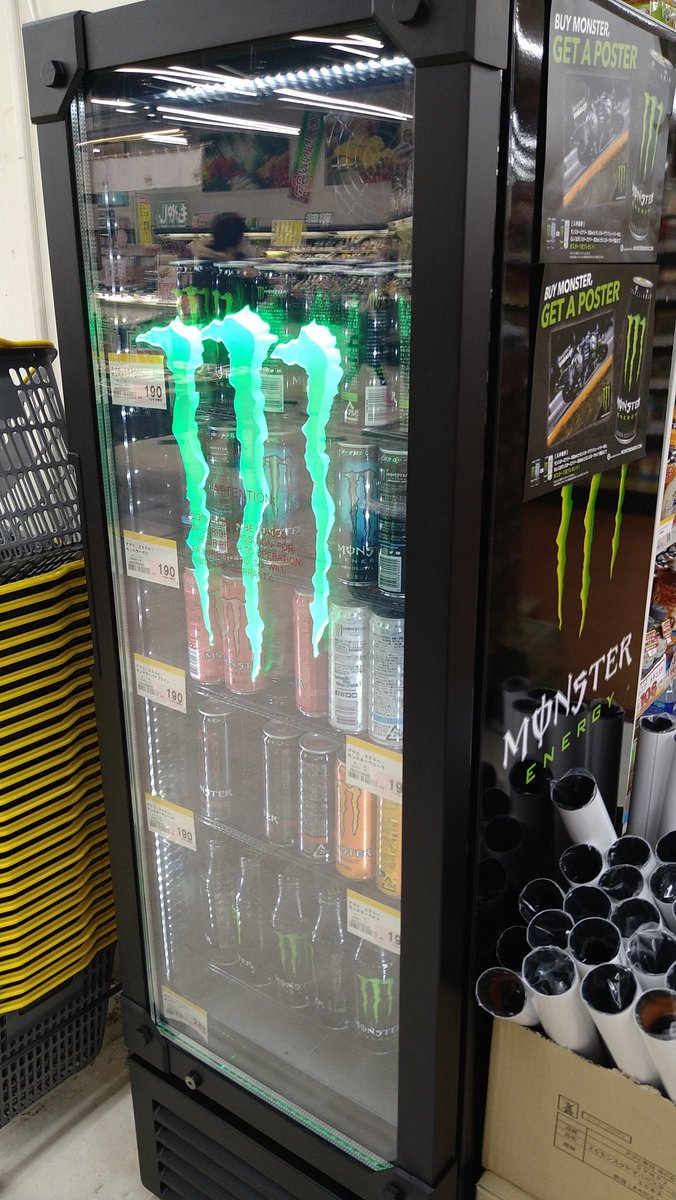 美品 非売品 レア MONSTER ENERGY モンスターエナジー 冷蔵庫 美品