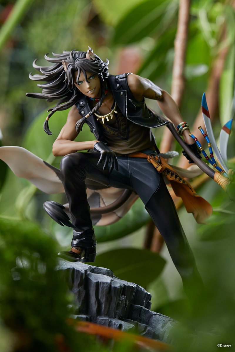 レオナ・キングスカラー 1/8スケールフィギュア 缶バッジ ポストカード