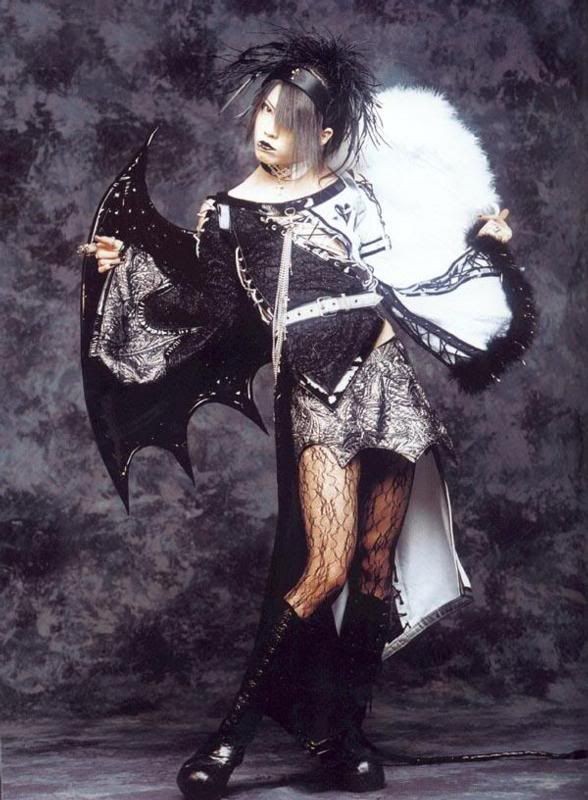 雅缶 MIYAVI MYV 雅-miyavi- Due'le quartz 雅缶 MIYAVI MYV 雅-miyavi