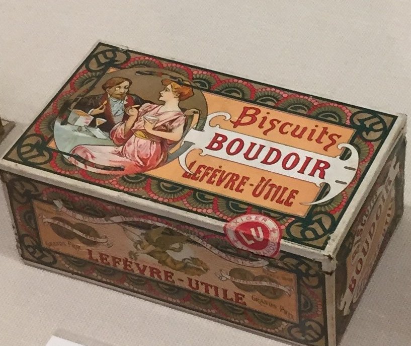 アルフォンス・ミュシャビスケット缶マドレ