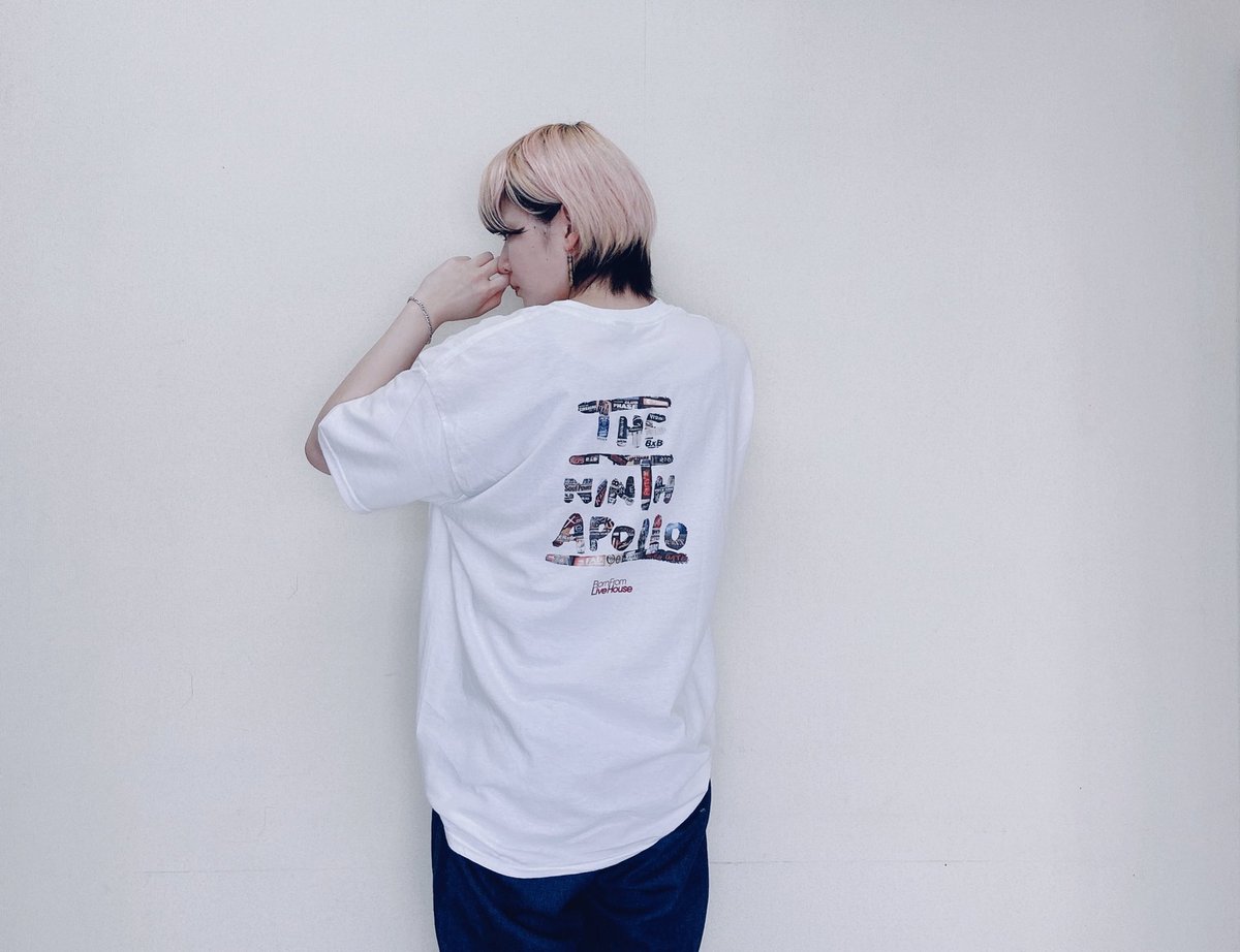 THE NINTH APOLLOの看板コラージュレーベルロゴTee来て歩いてたら