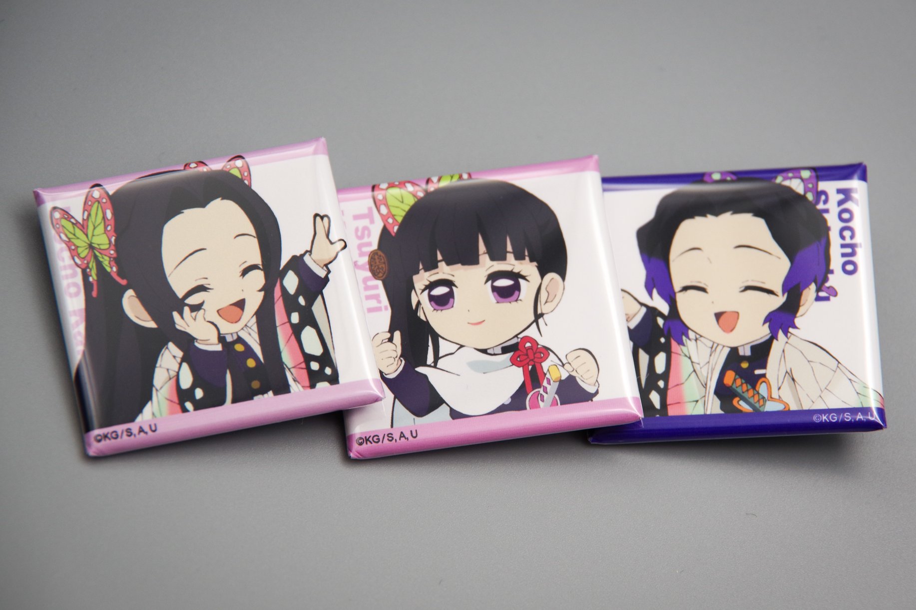 鬼滅の刃 刀鍛冶の里編 絵巻カフェ終ノ巻 箔押しランダム 57mm 缶