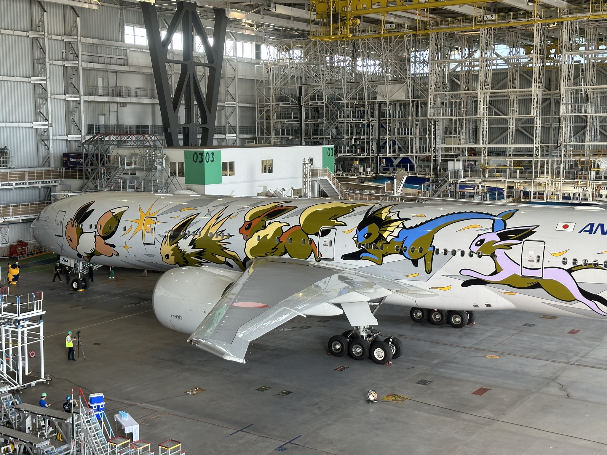 航空機・ヘリコプター ANA B777-300ER JA784A Eevee Jet FlapDown ANA