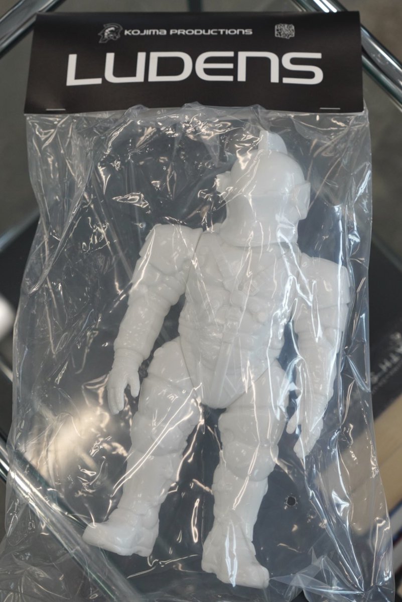 メディコム・トイ KOJIMA PRODUCTIONS LUDENS ソフビ MEDICOM TOY