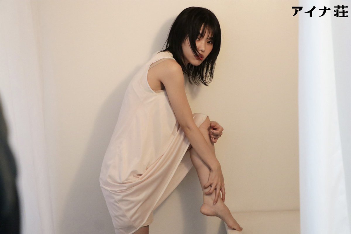 アイナ荘】 「STAFF #宝石の日々 MVオフショット写真 後編」を「日記帳