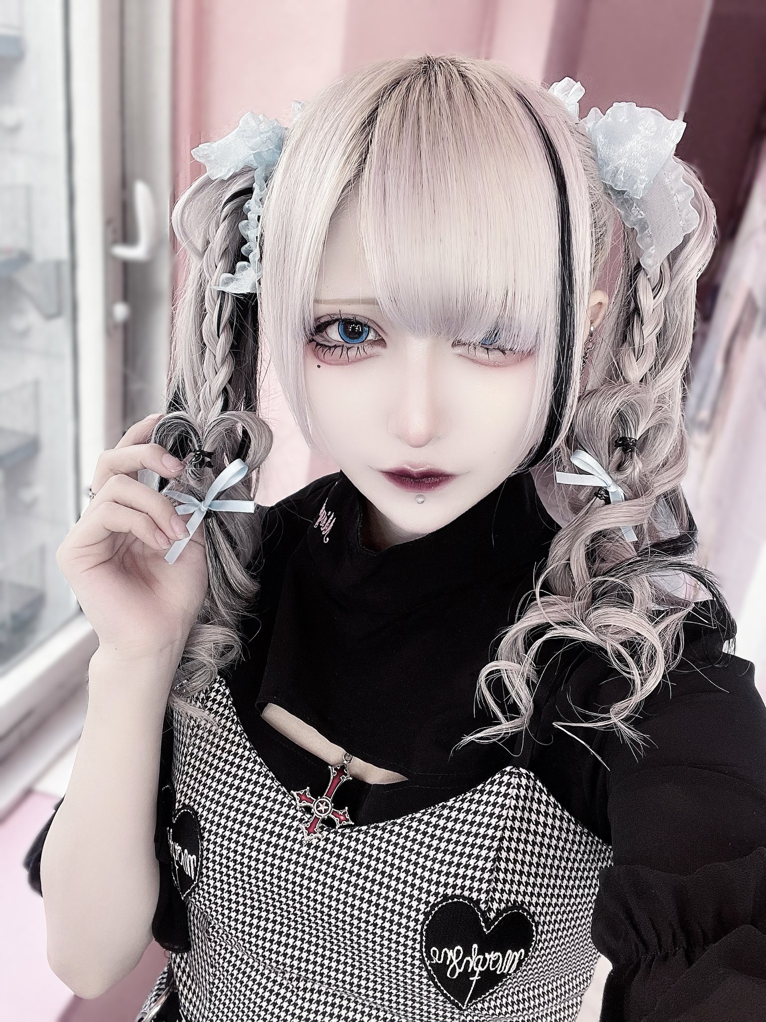 マーキュロ 紫月レンゲ 夏衣装 缶バッジ マーキュロ 紫月レンゲ 夏衣装