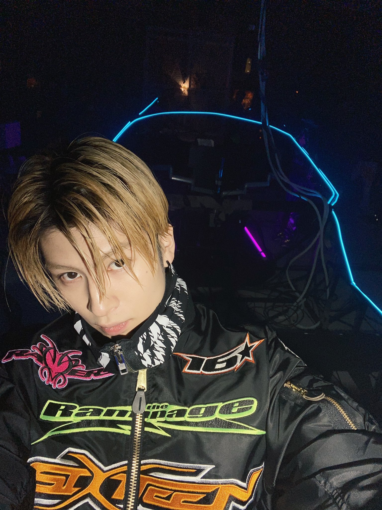 長谷川慎 クリアチャーム 背景あり 長谷川慎背景ありレアクリア