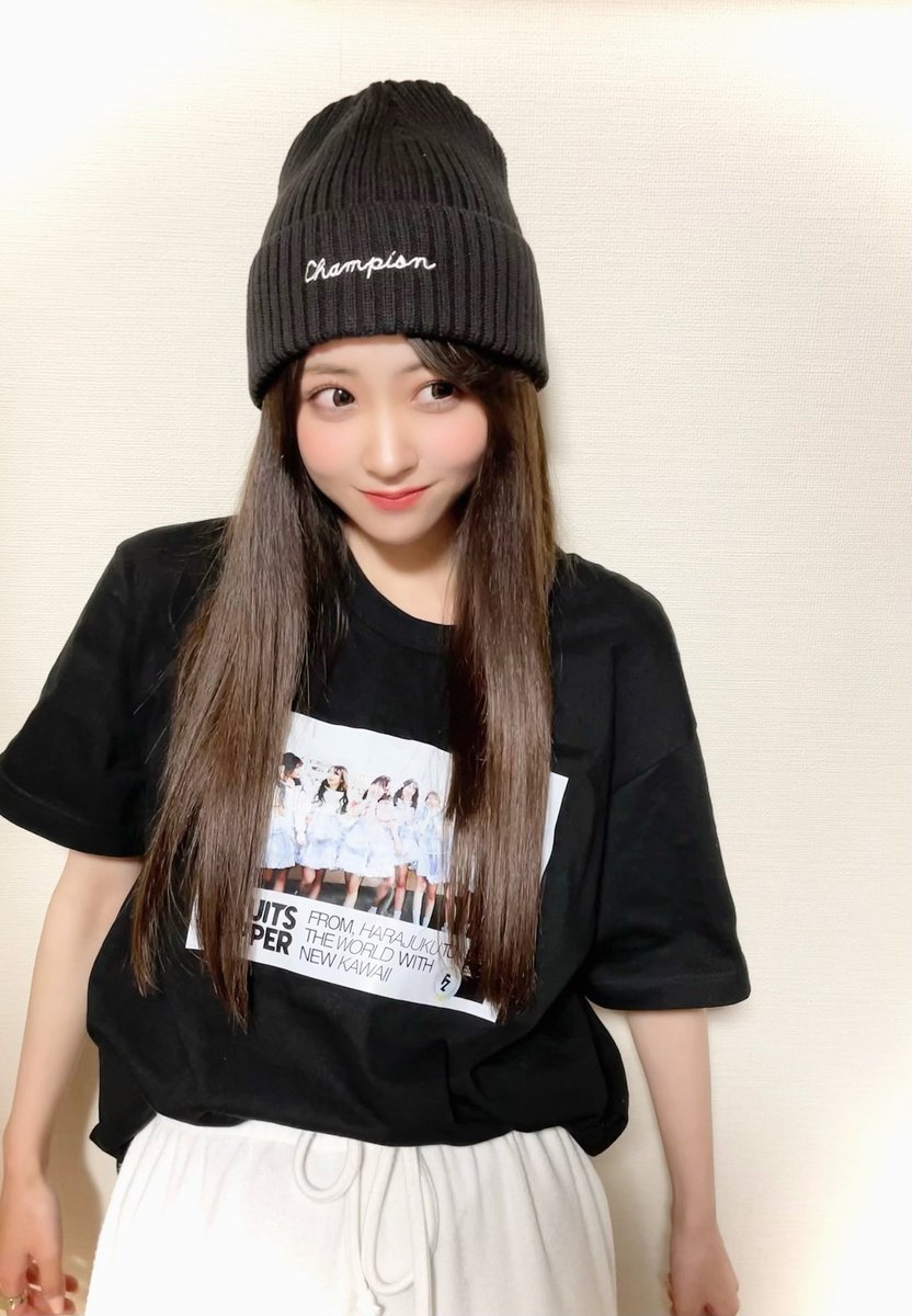 本日3/22 23:59まで 発売中！！ @FRUITS_ZIPPER のTシャツ🤍🤍 私が