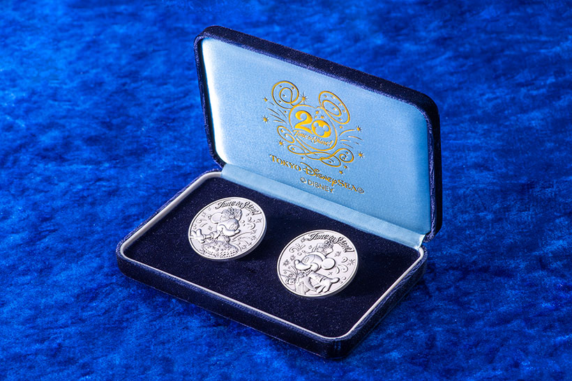 東京ディズニーシー20周年記念グッズ抽選販売】 純銀製メダルセット