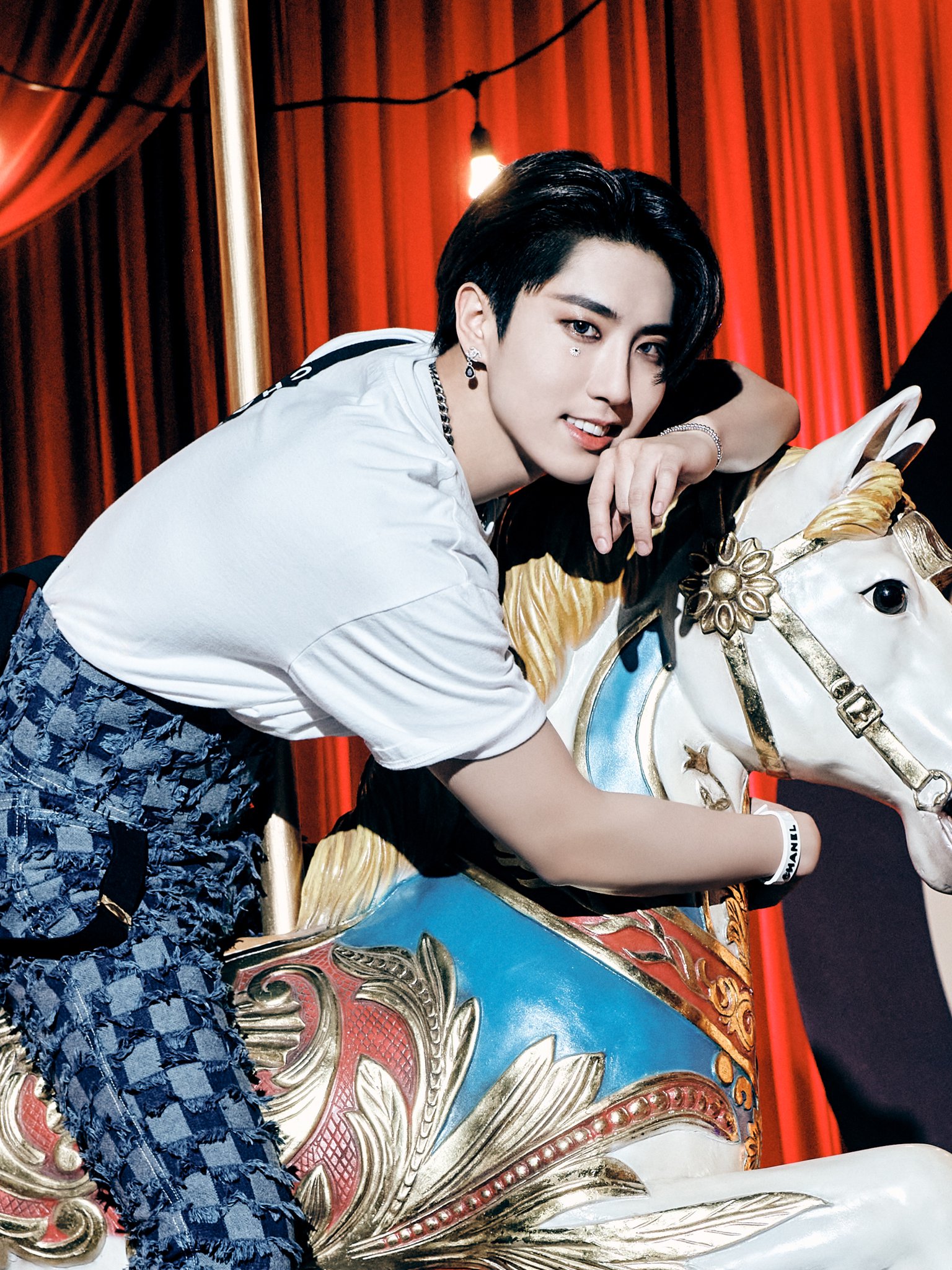 フィリックス felix ラキドロ オーナメント straykids スキズ Stray