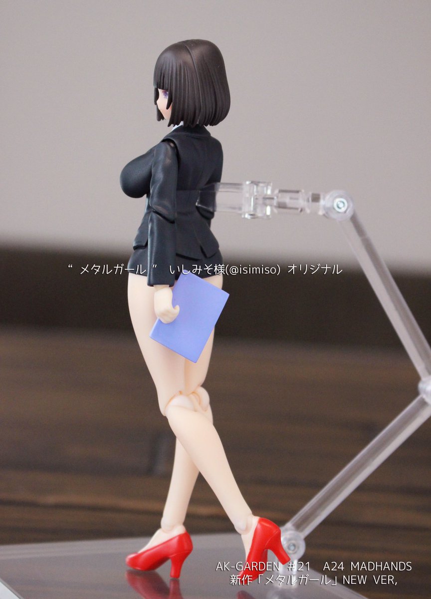 リアルイベント応援として製作の新作となります。 『メタルガール』-世