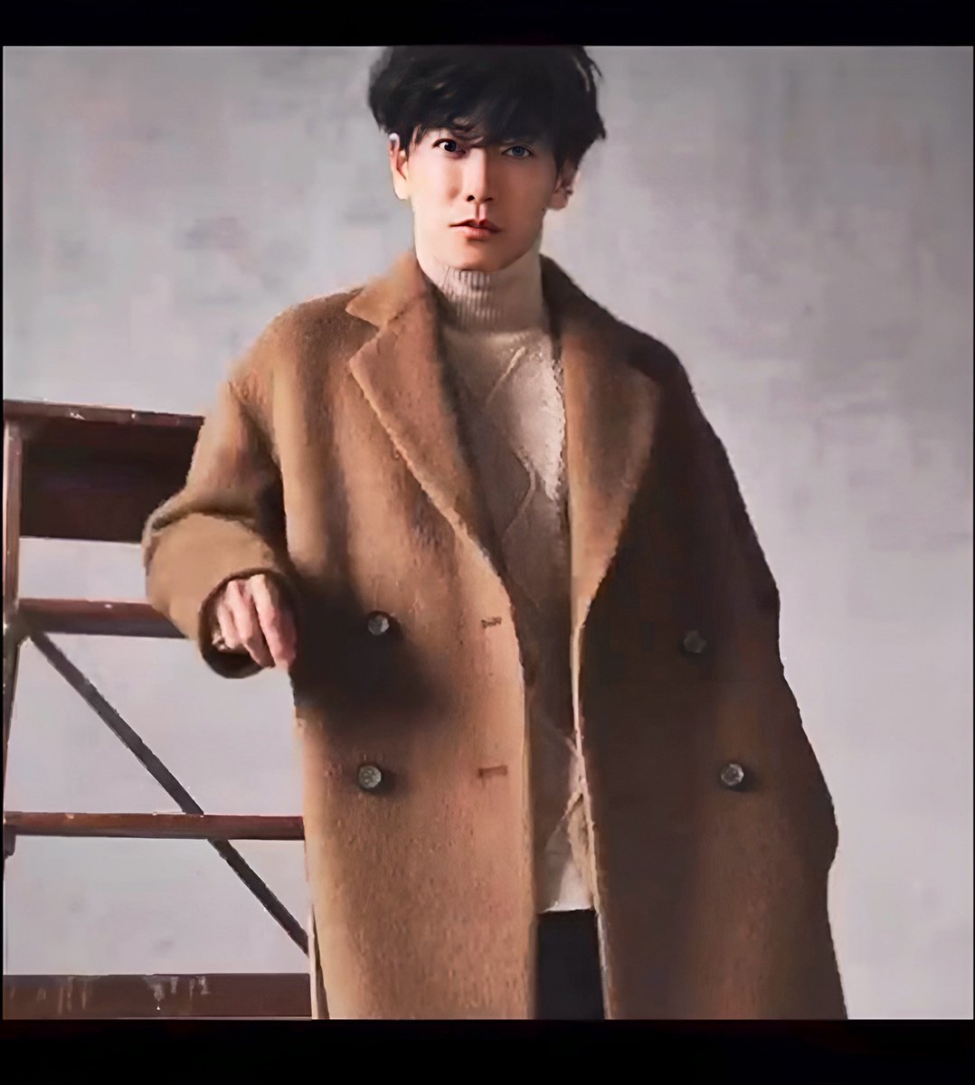 佐藤健abytsベージュコート 佐藤健さんアパレルabytsコート