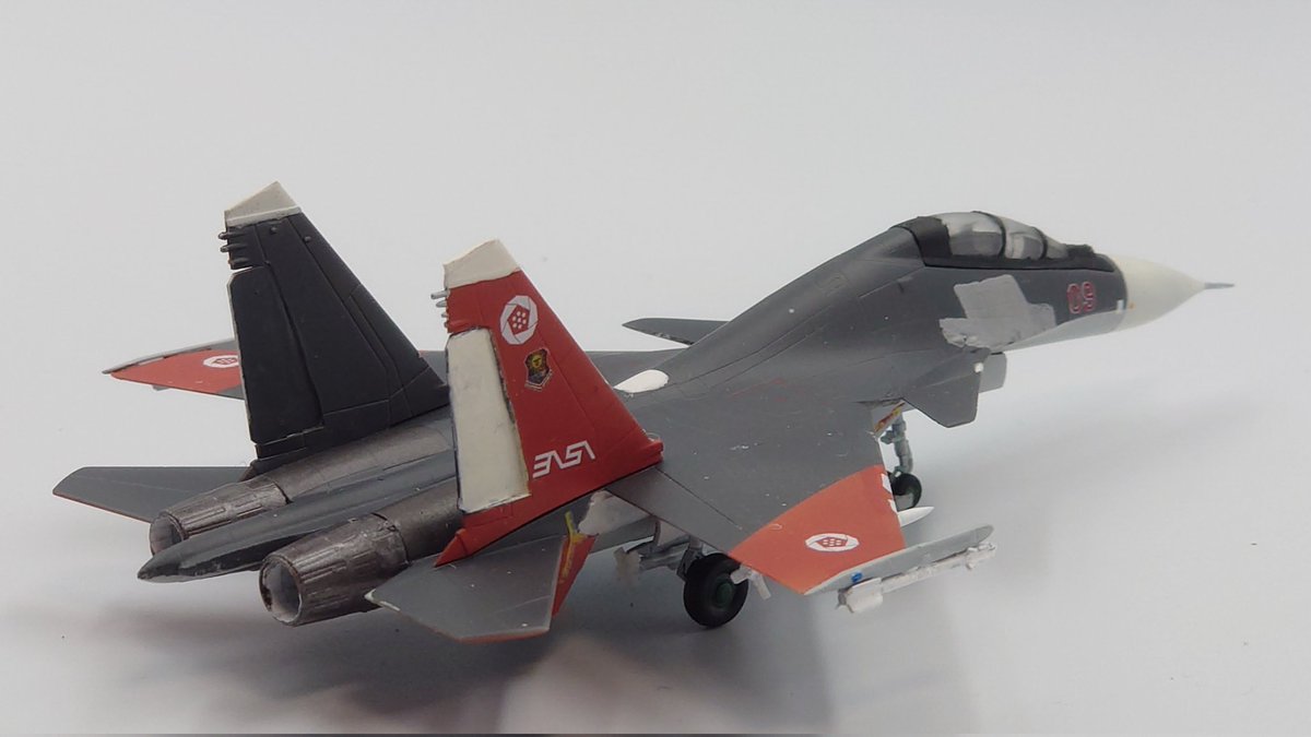 1/144 エースコンバット Su-30 ミハイ仕様 r77 kh31付き 電飾 1/144