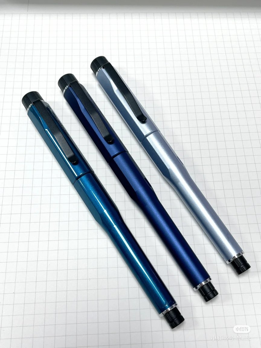 クルトガダイブ 限定色カスケードブルー 三菱鉛筆 『クルトガダイブ