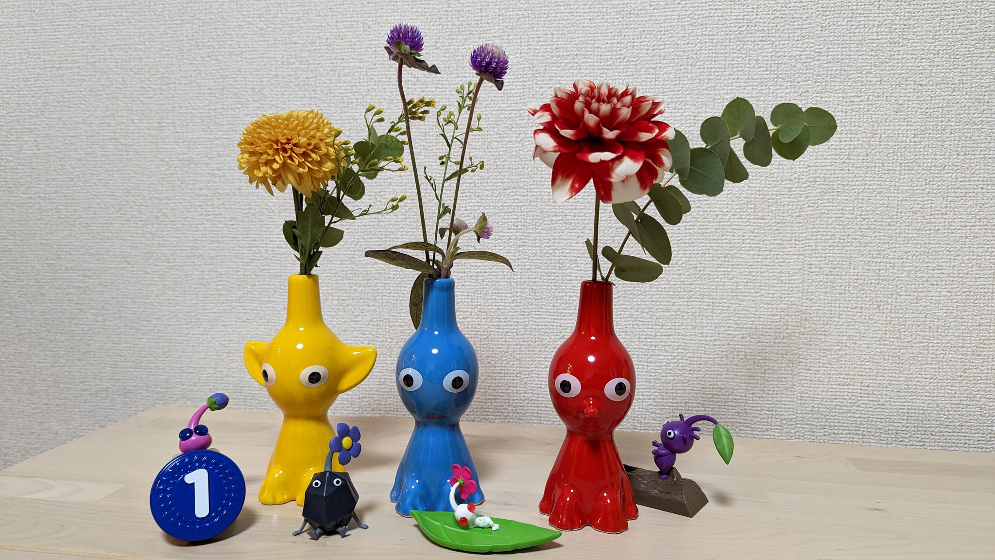 ピクミン 花瓶 一輪挿し 赤 青 おまけ付き 任天堂 ピクミン 花瓶 3点