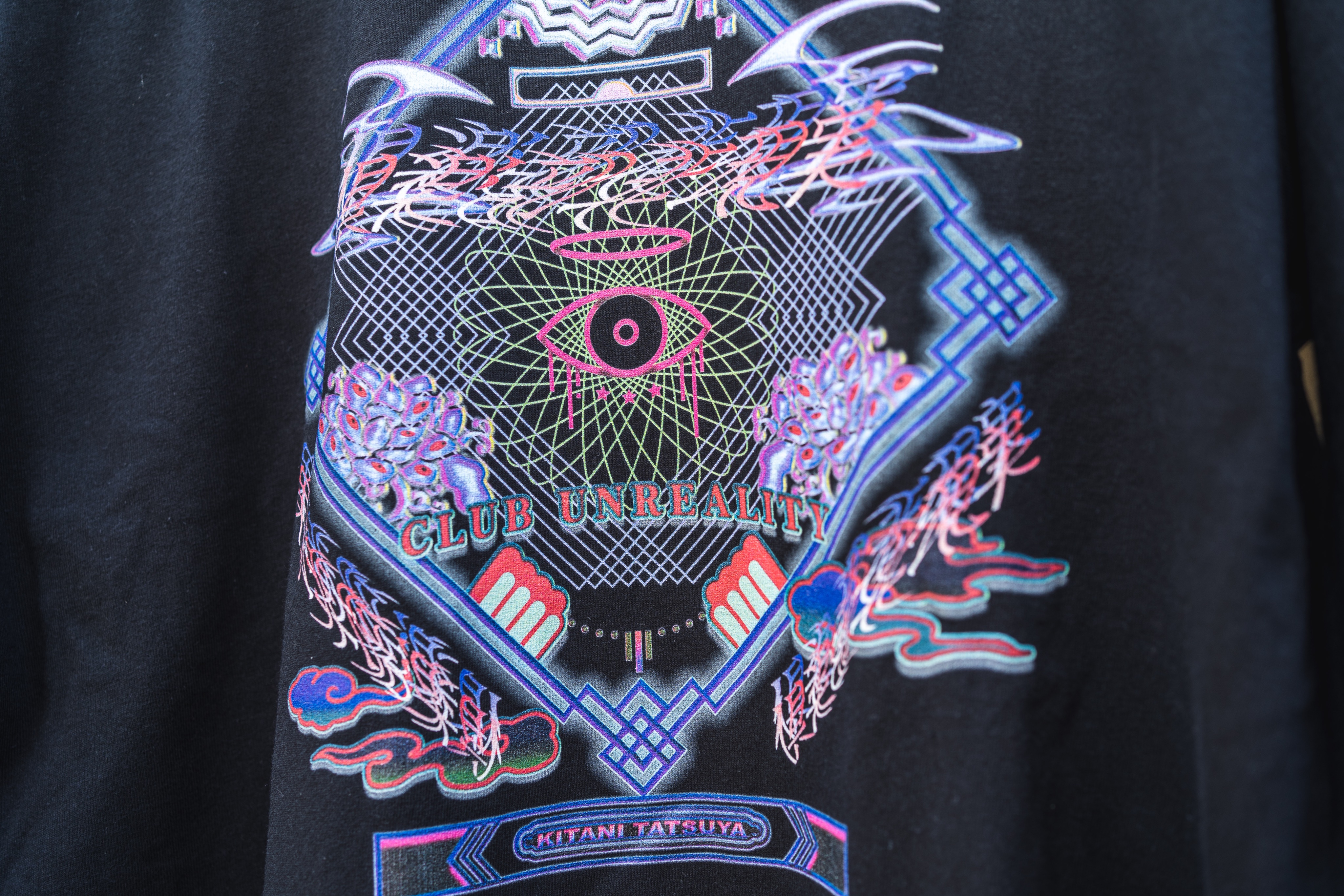 キタニタツヤ クラブ非現実 ロンT（シロ） 倶楽部非現実ロンT (クロ