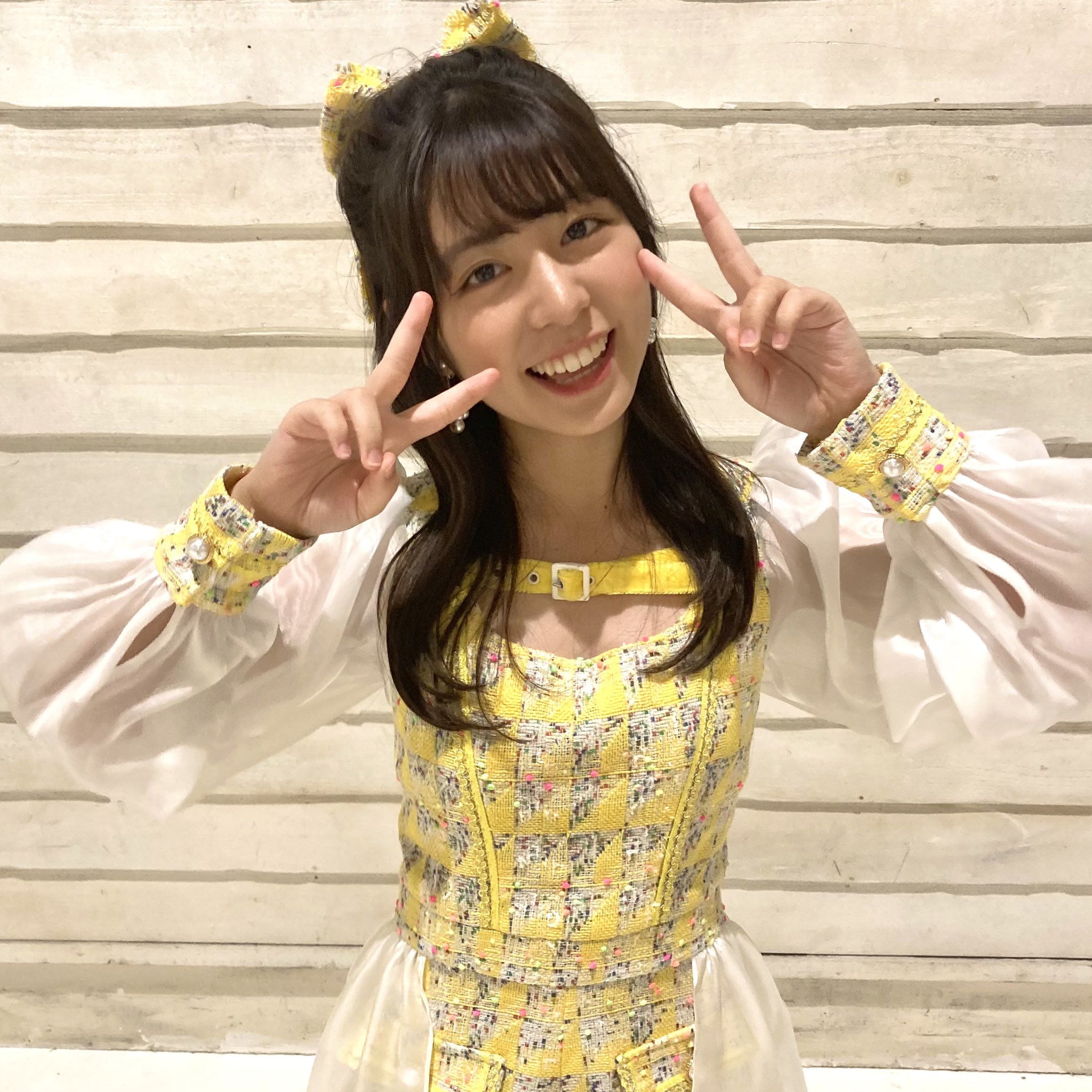 ラフラフ吉村萌南アクリルスタンド黒衣装100億点