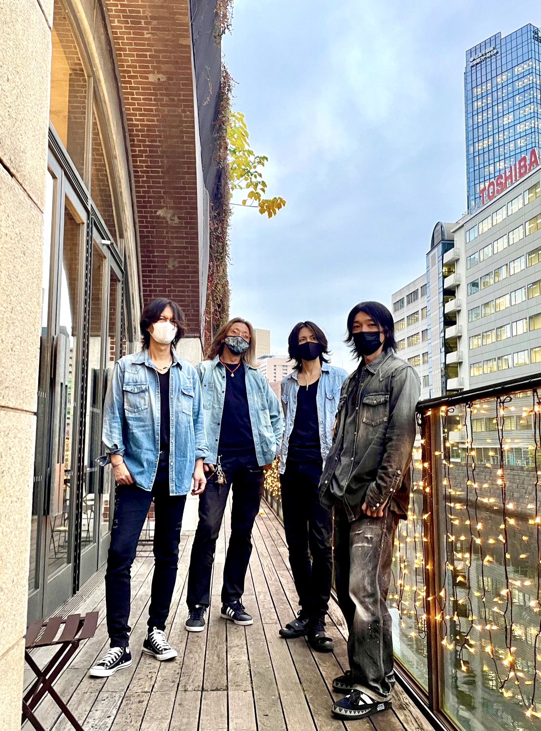 B'z 岡山デニム デニムシャツ 稲葉浩志 激レア B'z 稲葉浩志 着用