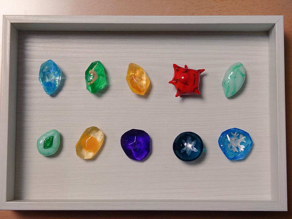 ポケモン 進化の石 ミニ標本 ポケモン 進化の石 ミニ標本 キラキラ