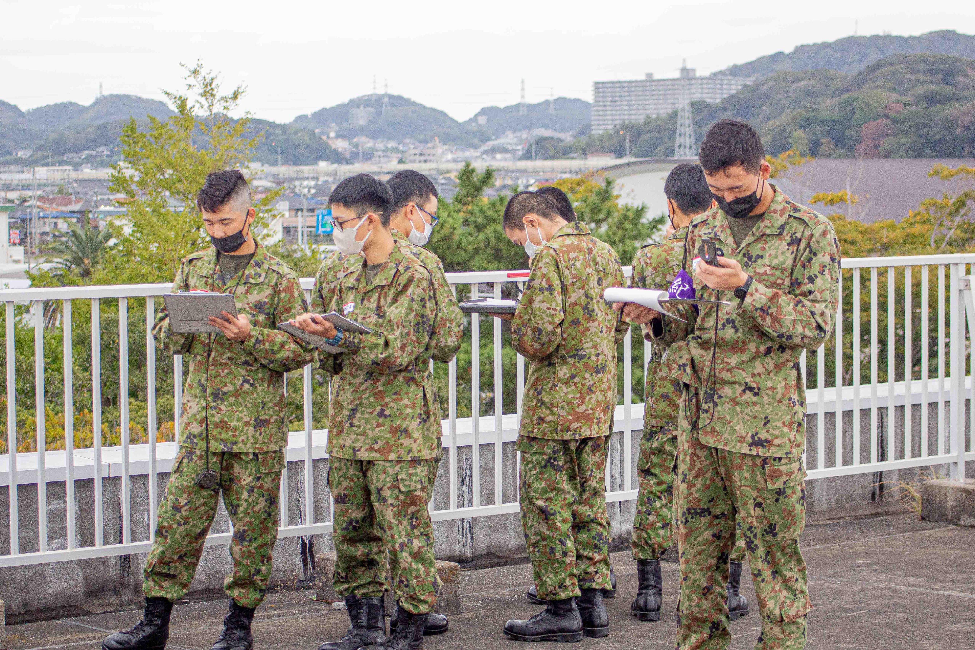 陸上自衛隊高等工科学校櫻友会会員章 純金24金張り