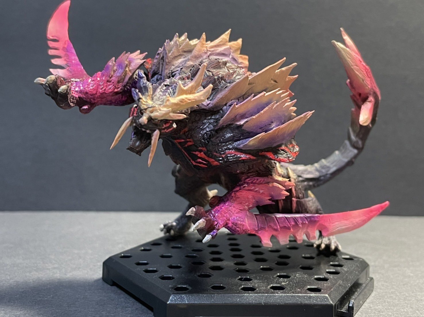 モンハンフィギュア 怨嗟響めくマガイマガドフィギュア 未開封 最安値