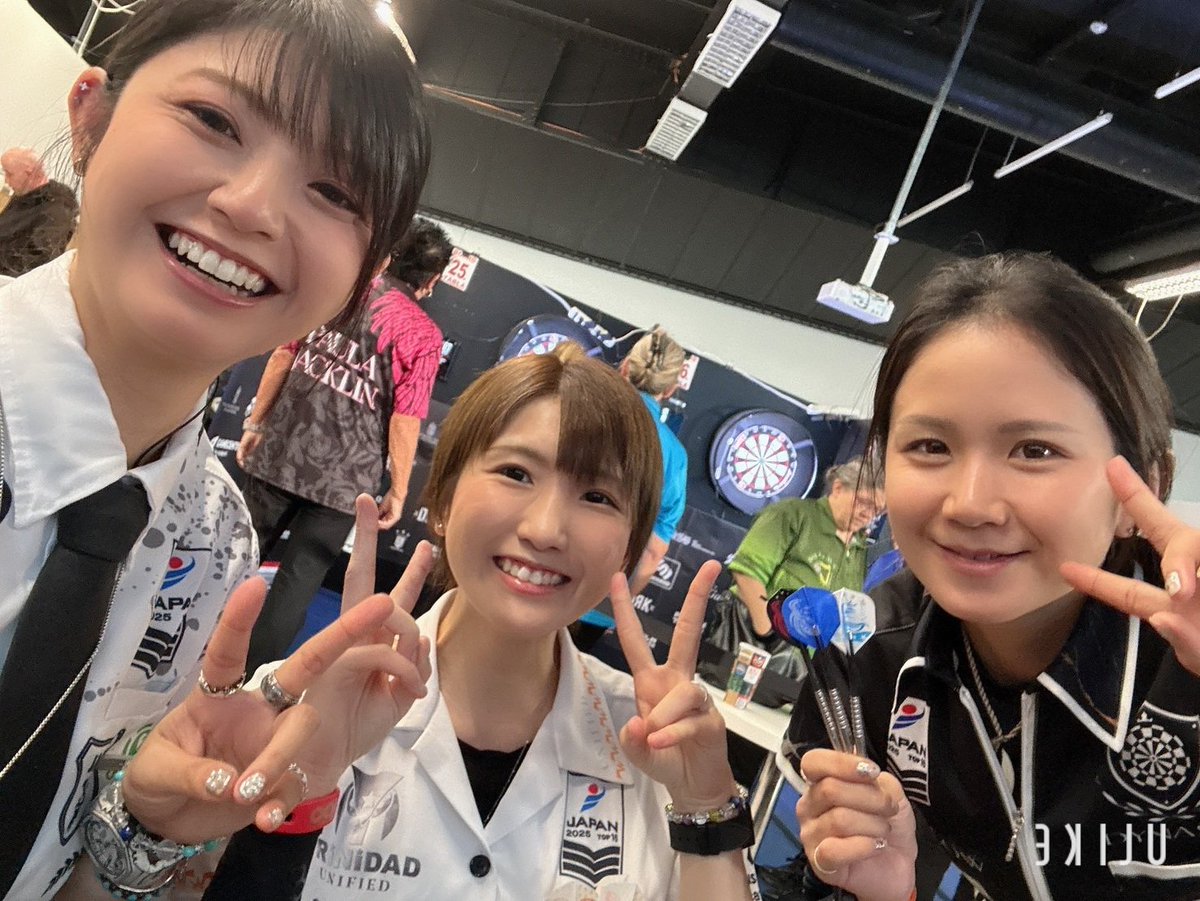 2024テーマ付ダーツハイブ限定 DARTSLIVEカード 清水舞友選手サイン入