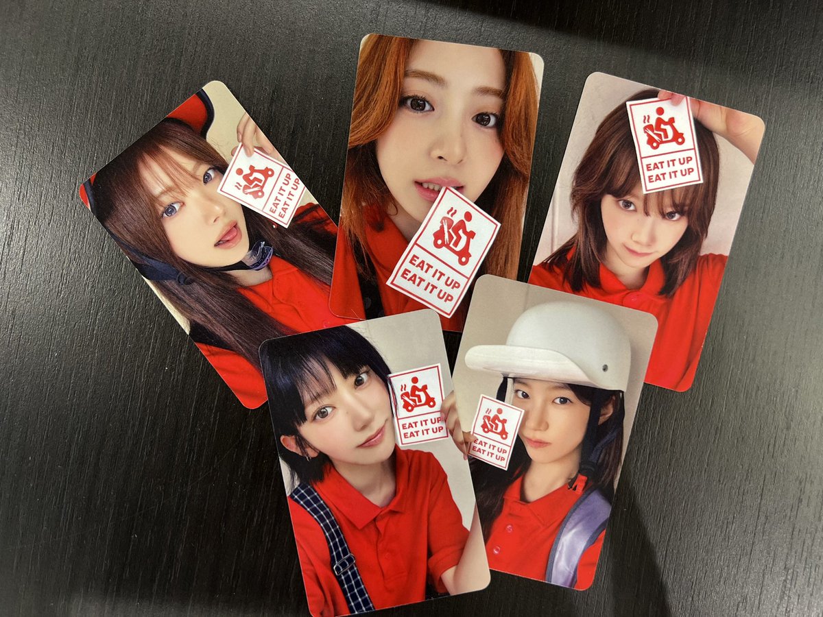 LESSERAFIM ルセラフィム EAT IT UP カズハ Tシャツ LE SSERAFIM