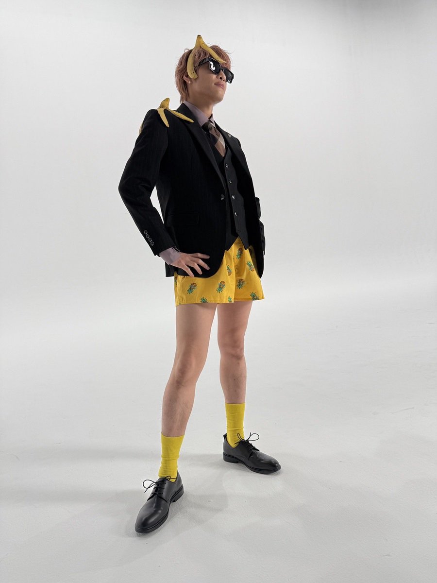 WEST. ウェッシャーツ 黄色（中間淳太） WEST. ウェッシャーツ 黄