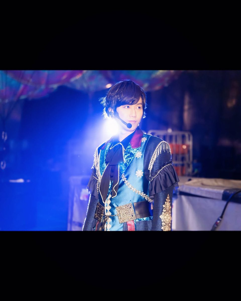 阿部亮平 Instagram ターコイズ衣装めっちゃ好き！ 明日の生配信楽しみ😆
