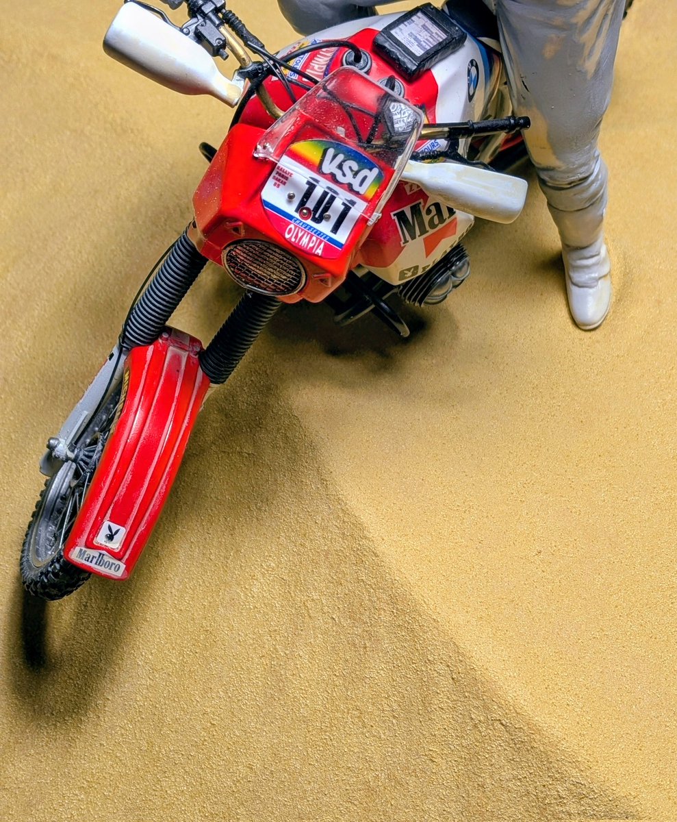 タミヤ 1/12 BMW R80 G/S 久しぶりの進捗。1/12スケールだからなのか