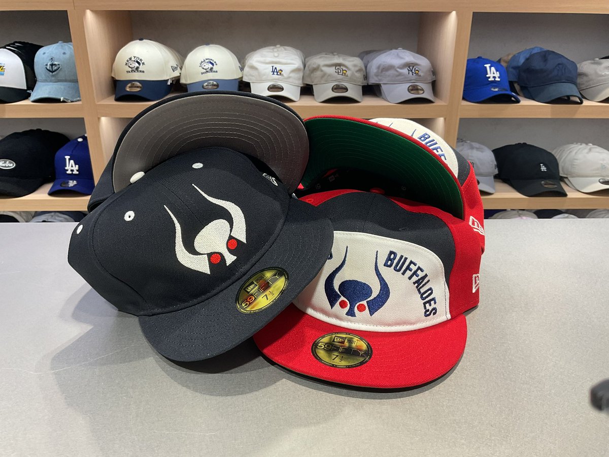 大阪近鉄バッファローズ】 1/8 発売 岡本太郎とのコラボレーションの