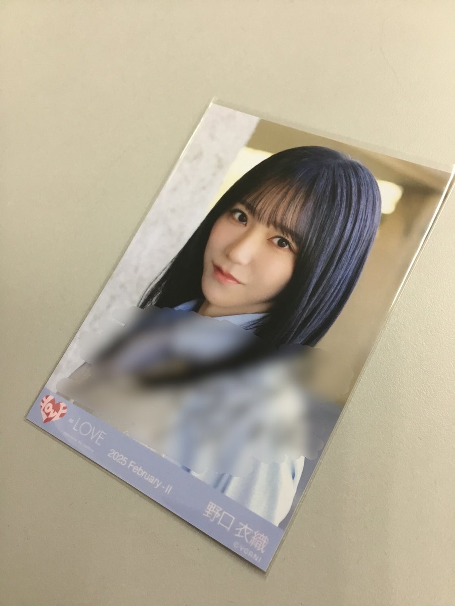 イコラブちゃん 野口衣織ちゃんの「恋人以上、好き未満」 MV衣装 直筆