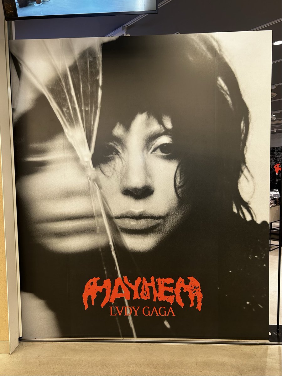 𖤐˒˒ ━━━━━━━━━ LADY GAGA MAYHEM POP-UP STORE in 大阪