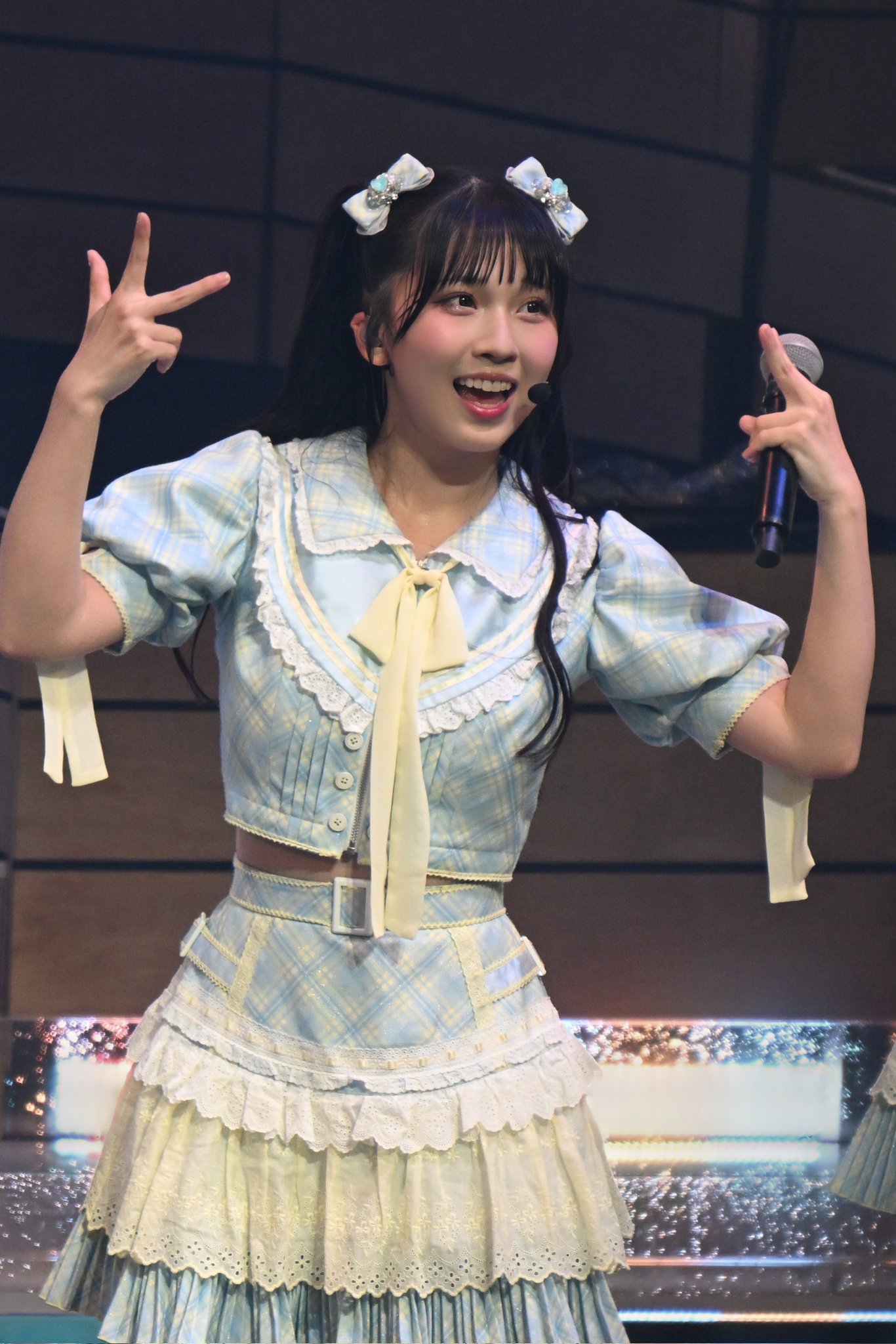 天野香乃愛 直筆 チェキ 緑衣装 ニアジョイ 天野香乃愛 直筆 チェキ 緑