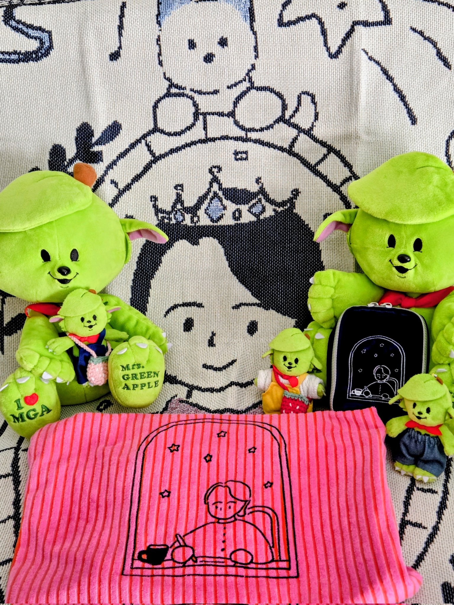 大森元貴バースデーグッズ フーディー Motoki's Birthday 2025」Ringo