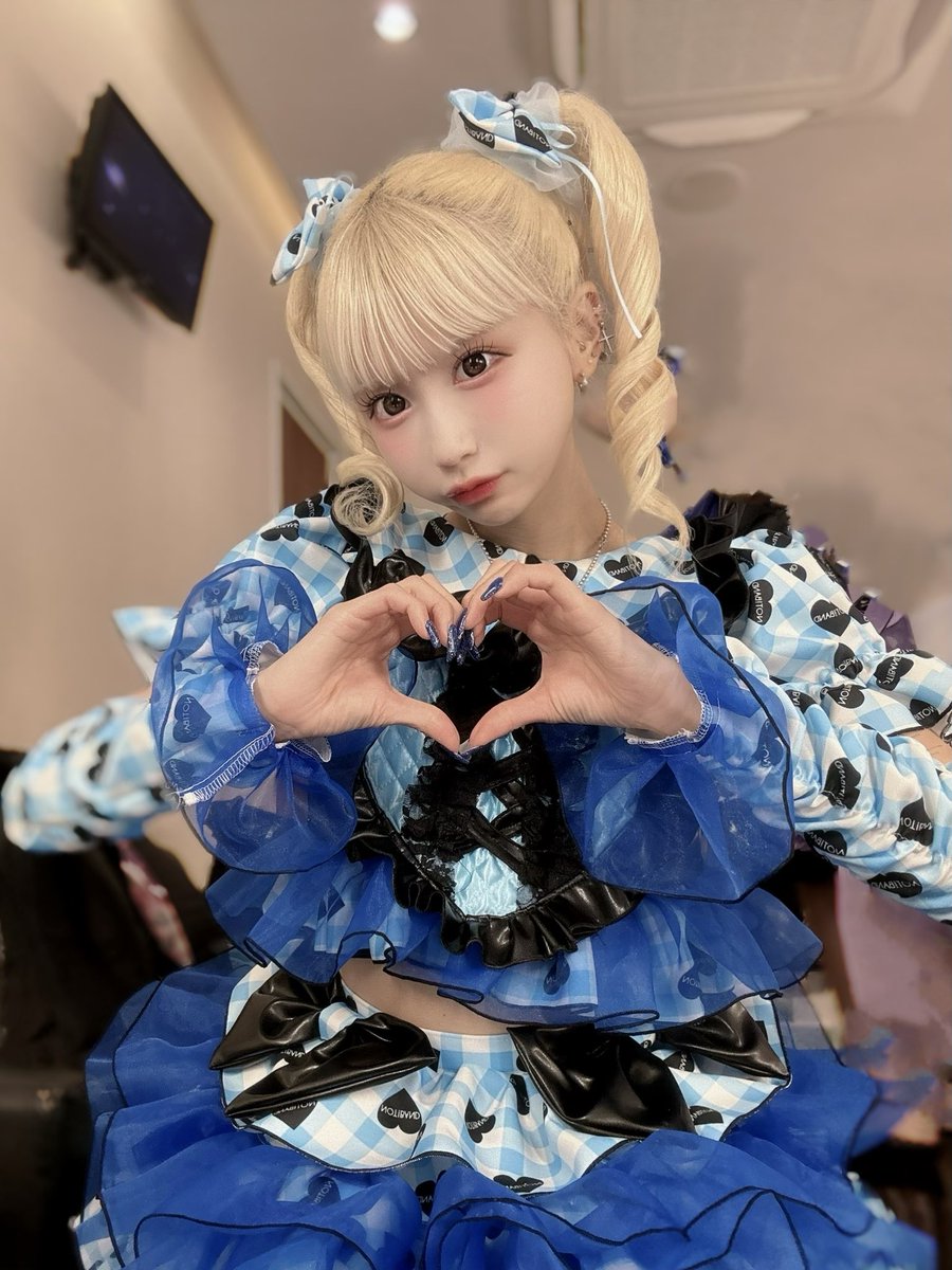 あのちゃん 衣装 本人実際着用済みMIYANISHIYAMA ドレス あの STAFF on X: