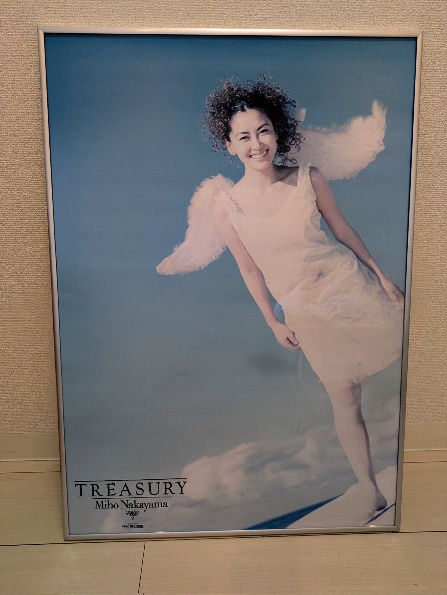 中山美穂 天使の羽をつけたミポリン 入手困難非売品グッズポスター 2025年