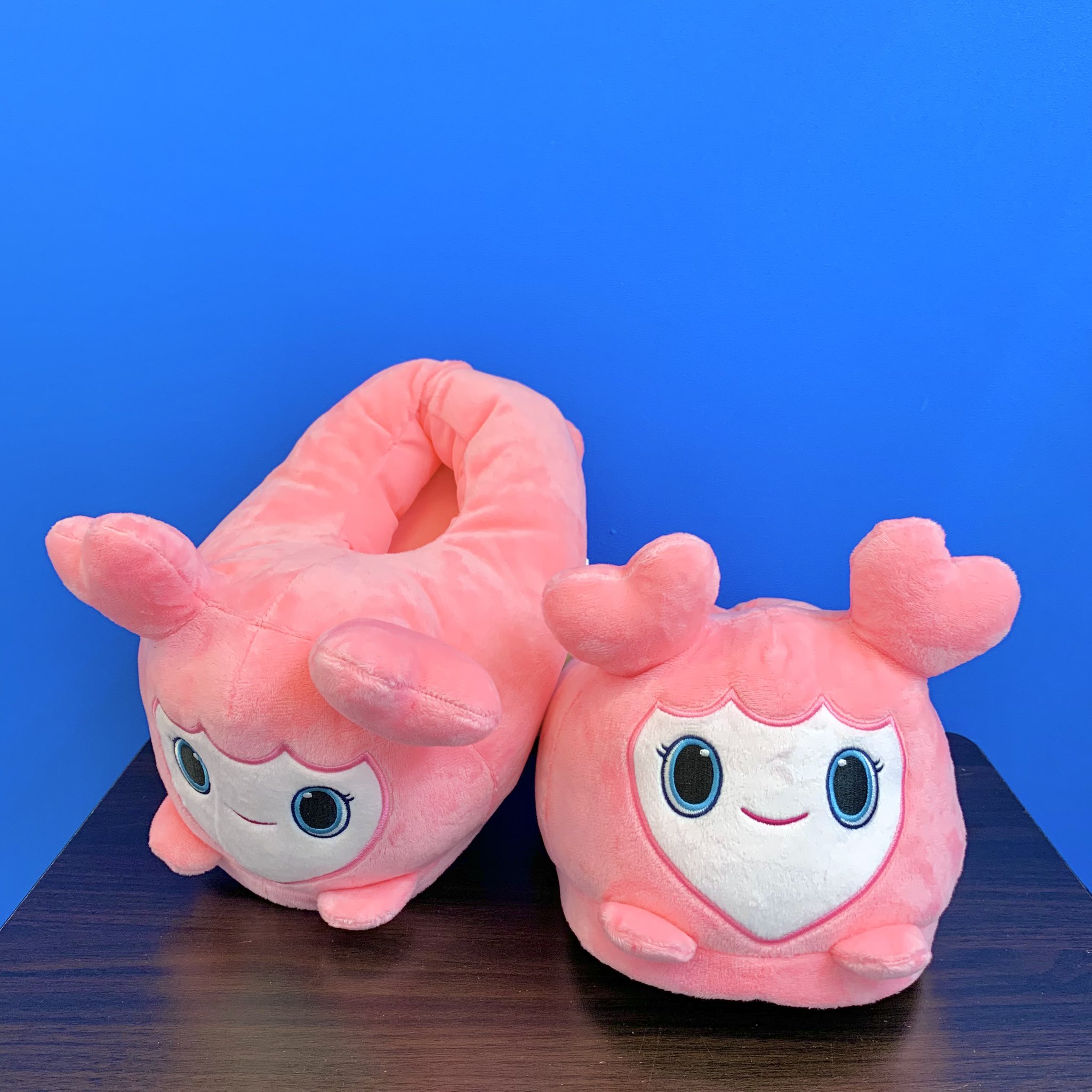 TWICE LOVELYS GiGO限定スリッパセミコンプ