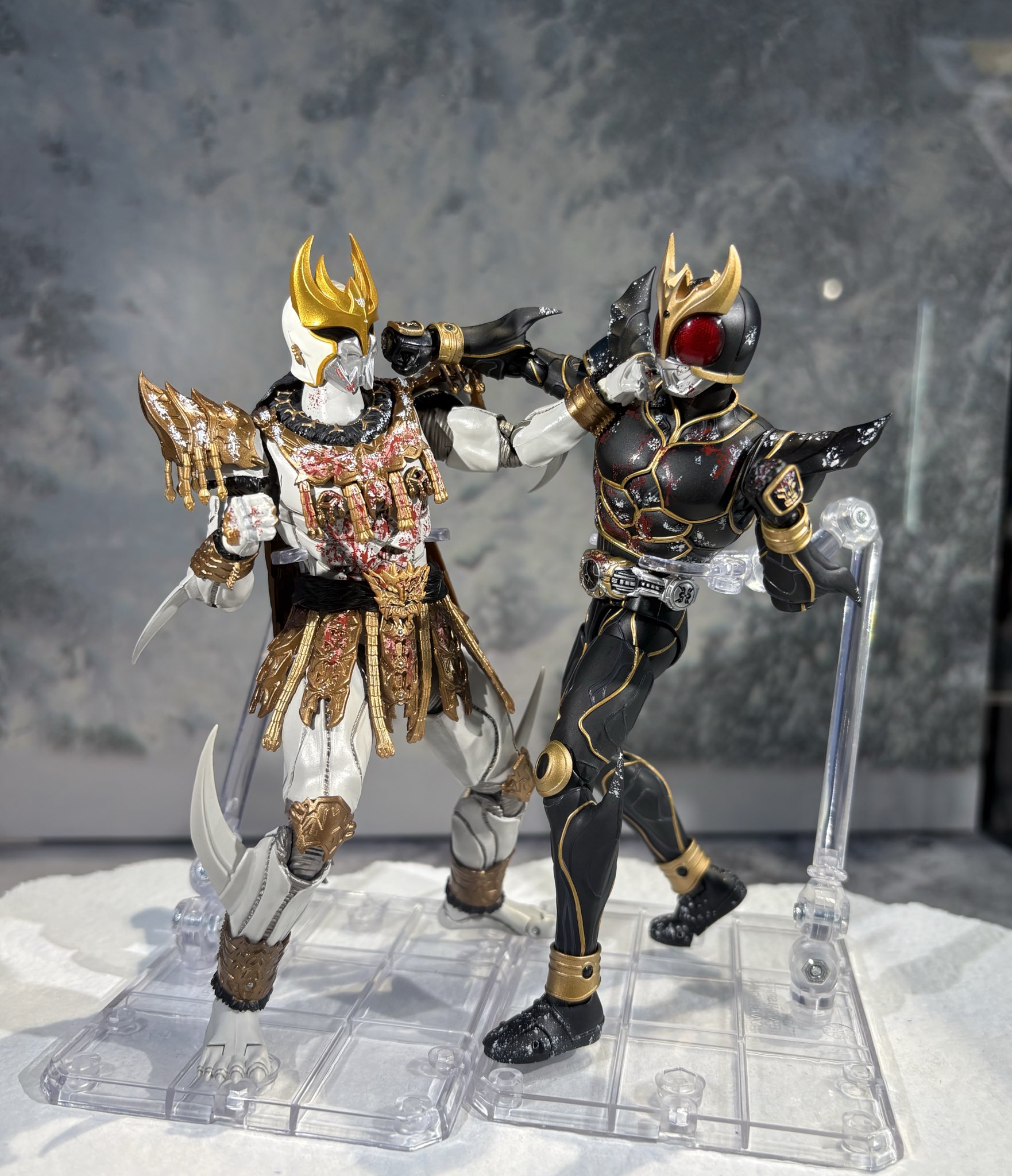 真骨頂 仮面ライダークウガ アルティメットフォーム＆ン・ダグバ・ゼバ