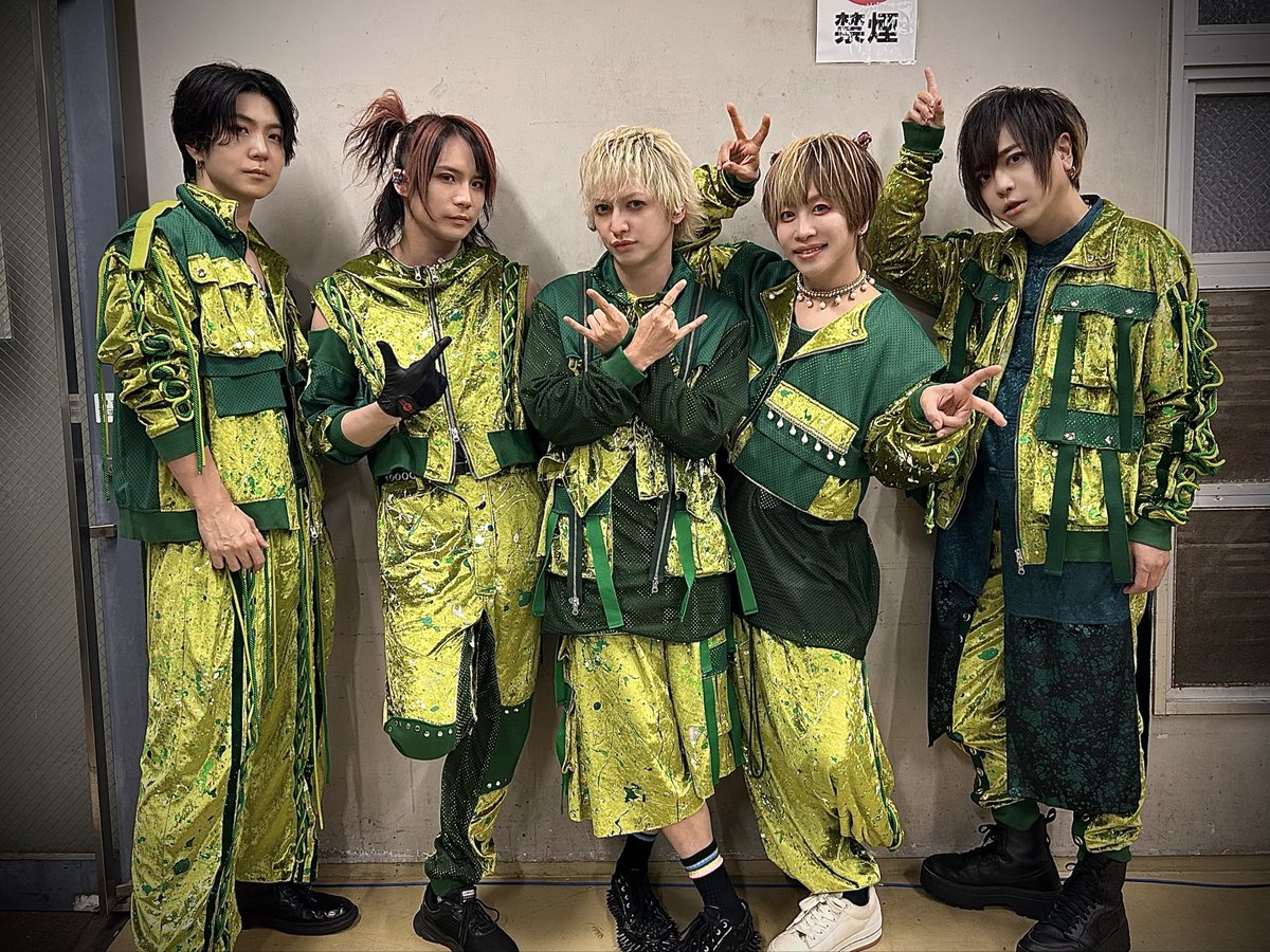 BugLug 悠介さん チェキ BugLug 侵色 チェキ 悠介 2枚セット - メルカリ