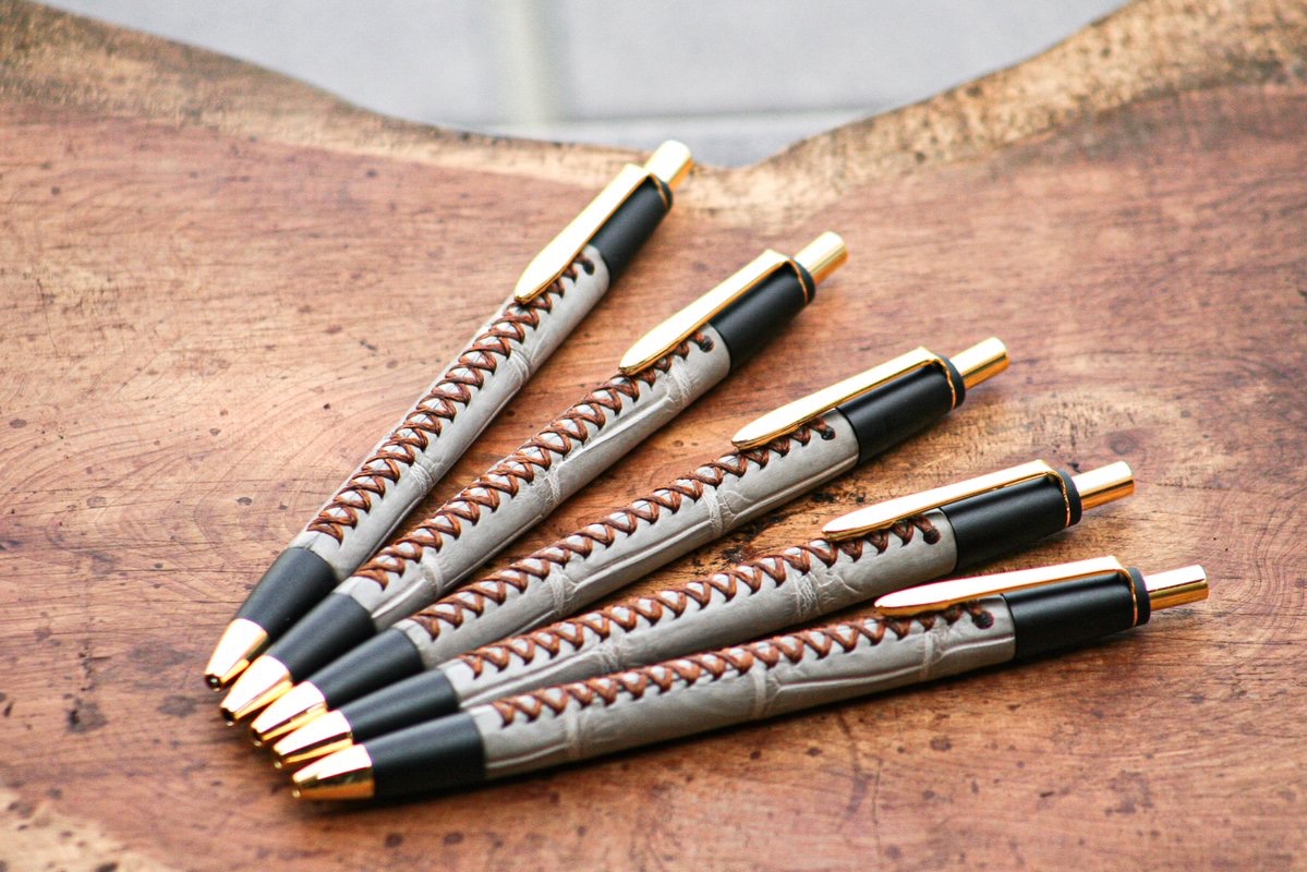 シックザール革軸ペン クロコダイルストーングレー おまけ付き