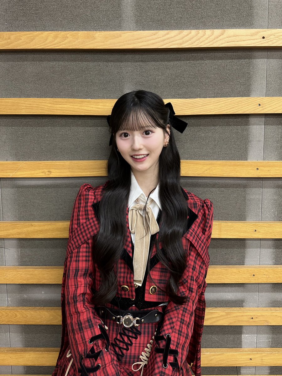 FNS歌謡祭夏 ありがとうございました🌻 1人1人違う赤チェック衣装が