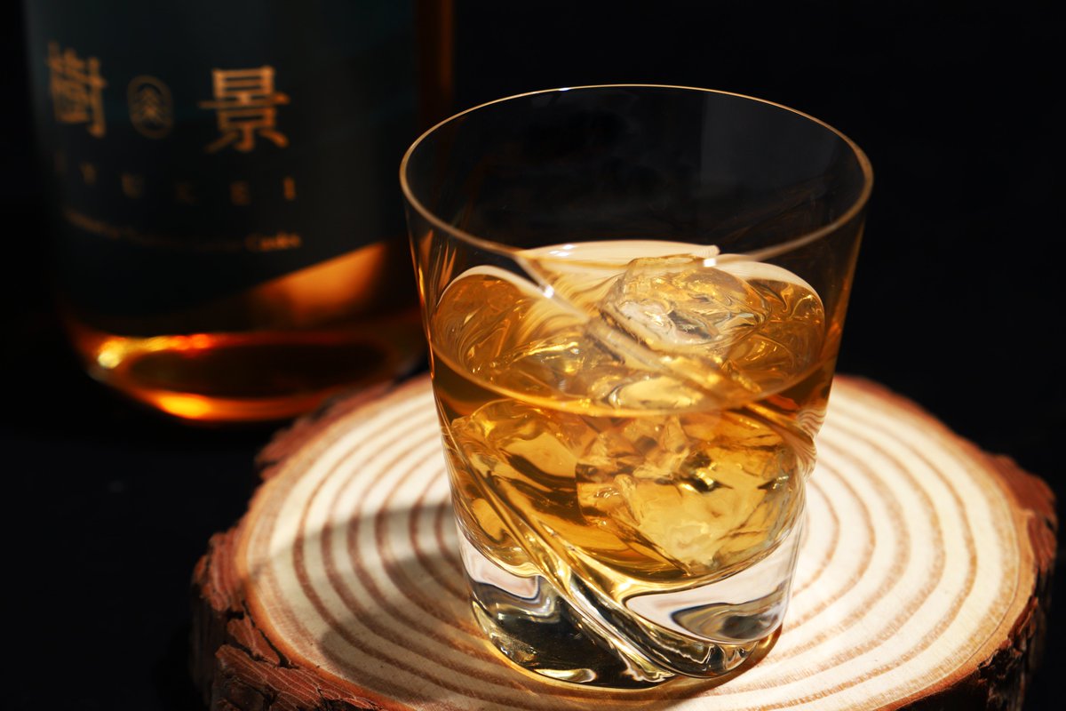 樹景 -jyukei- 美しい名水で仕込み、「吉野杉」の香り高く上質な銘木で