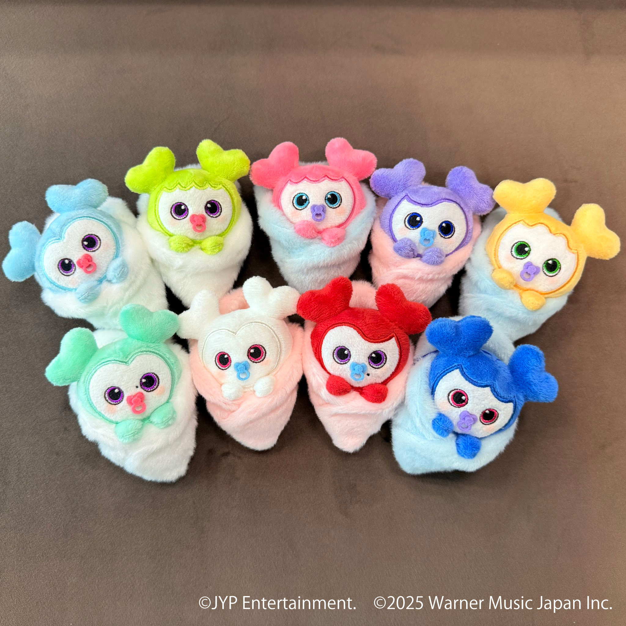 GIGO限定 TWICE LOVELYS おくるみマスコット 全9種コンプセット TWICE