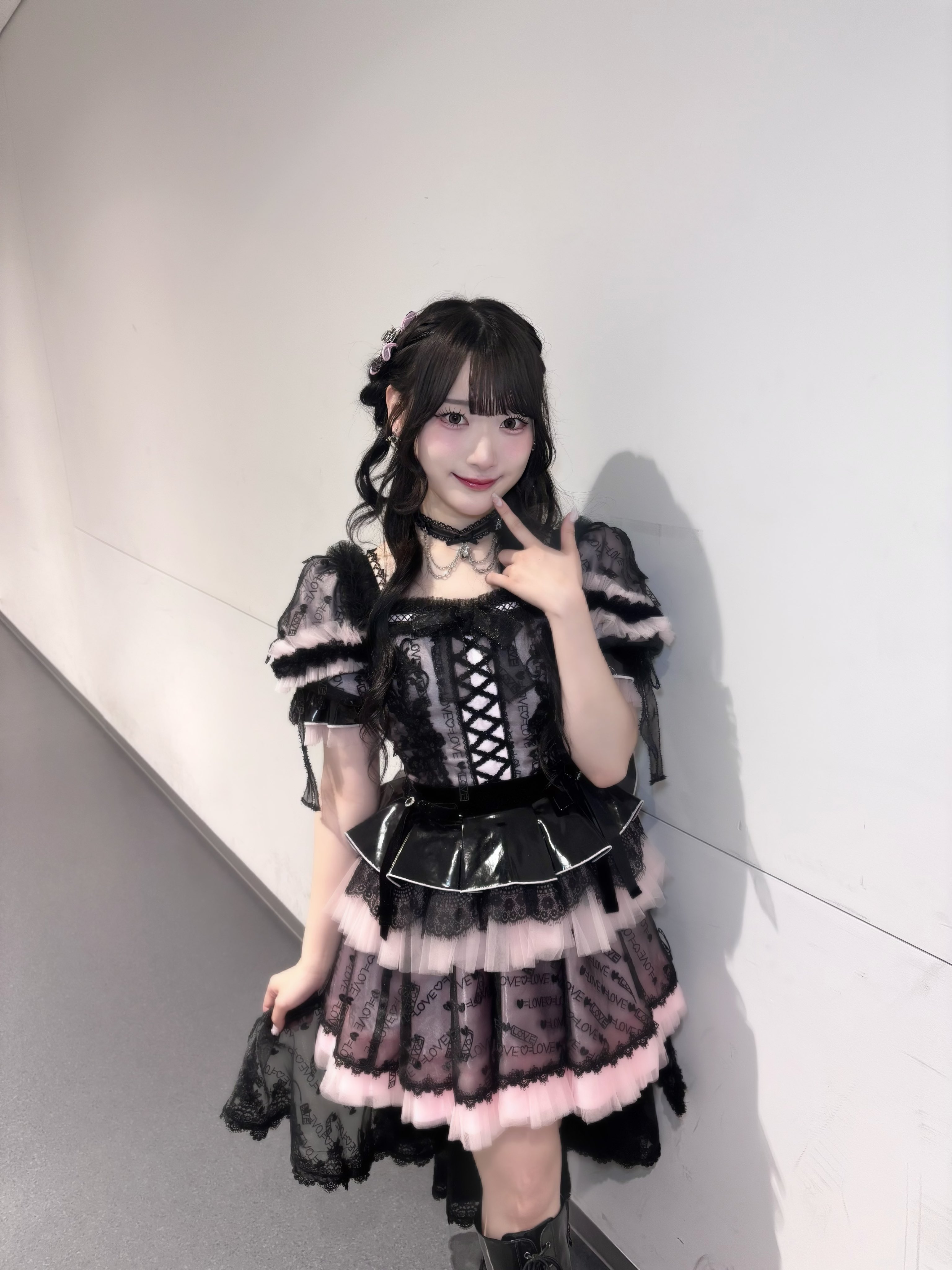 齋藤樹愛羅直筆生写真チュウ2025アリーナツアー黒衣装＝LOVEイコラブ