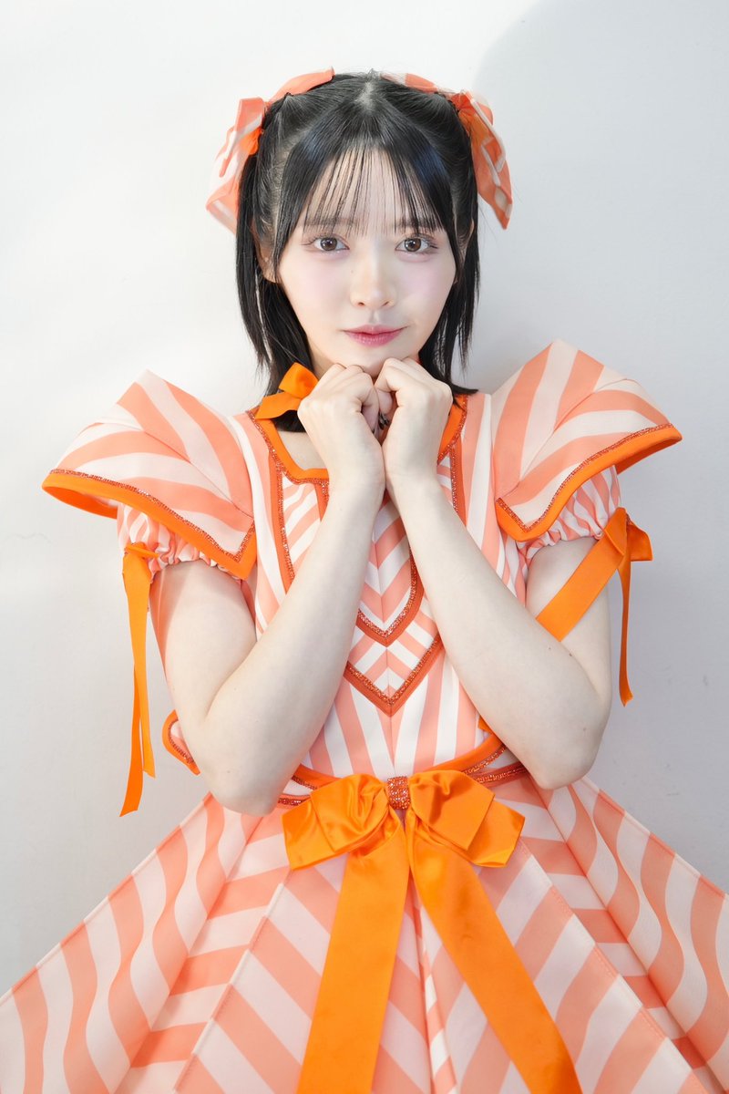 FRUITS ZIPPER 鎮西寿々歌 パーカー FRUITS ZIPPER 鎮西寿々 パーカー